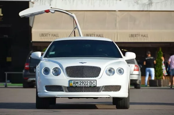 Аренда Лимузина в Ровно,  Bentley 3