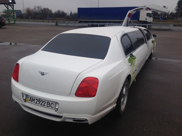 Аренда Лимузина в Ровно,  Bentley 4