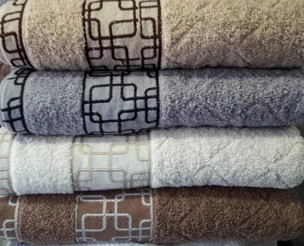 Текстиль для дома: полотенца,  пледы,  простыни